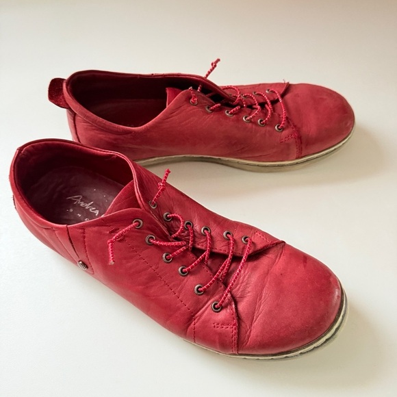 Andrea Conti Red Leather Lace-Up Sneakers | Made in Europe - Picture 3 of 6
